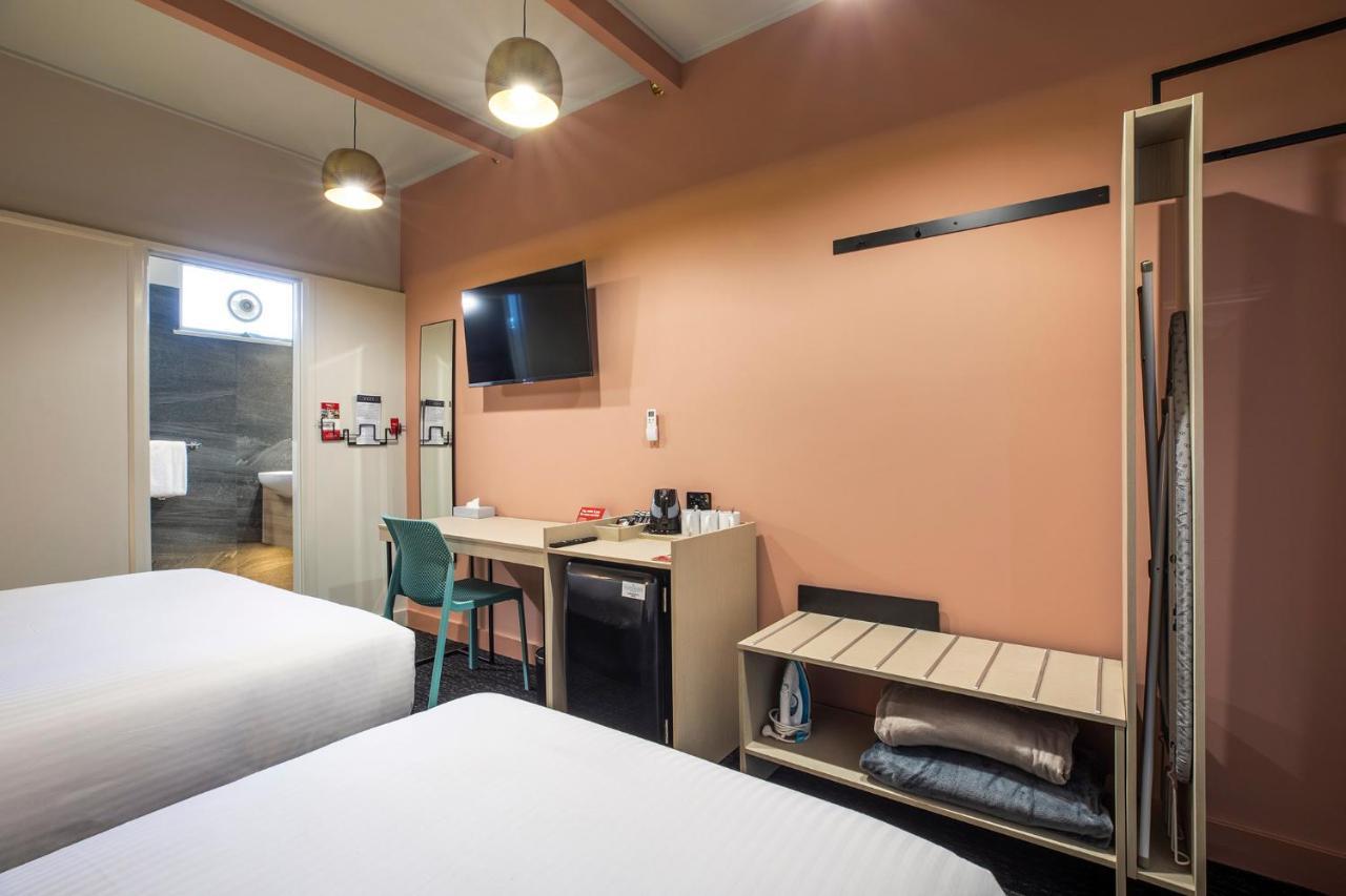 Nightcap At Sandbelt Hotel Moorabbin Bagian luar foto