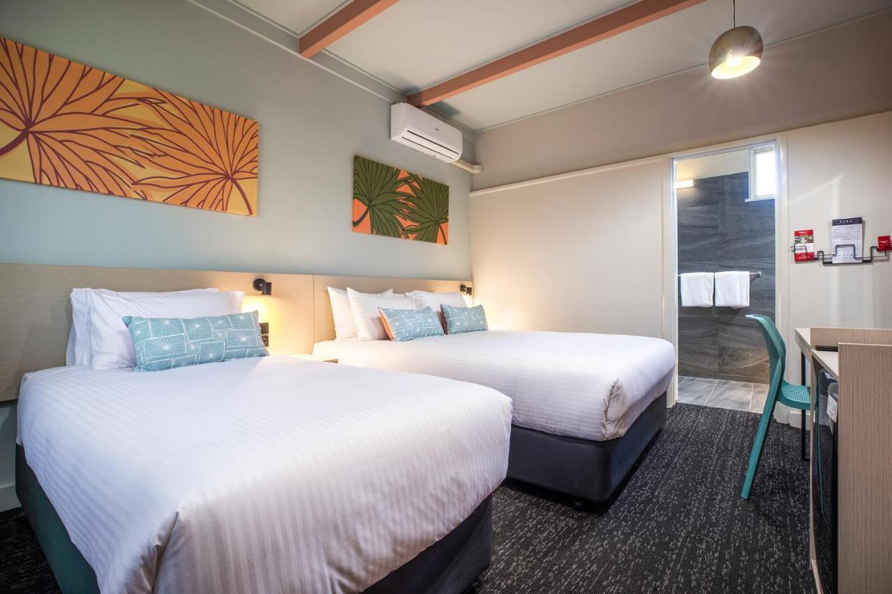 Nightcap At Sandbelt Hotel Moorabbin Bagian luar foto