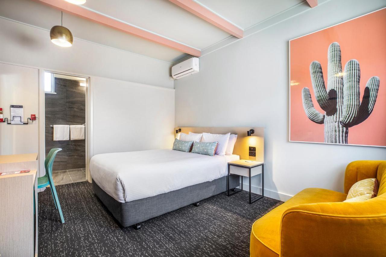 Nightcap At Sandbelt Hotel Moorabbin Bagian luar foto